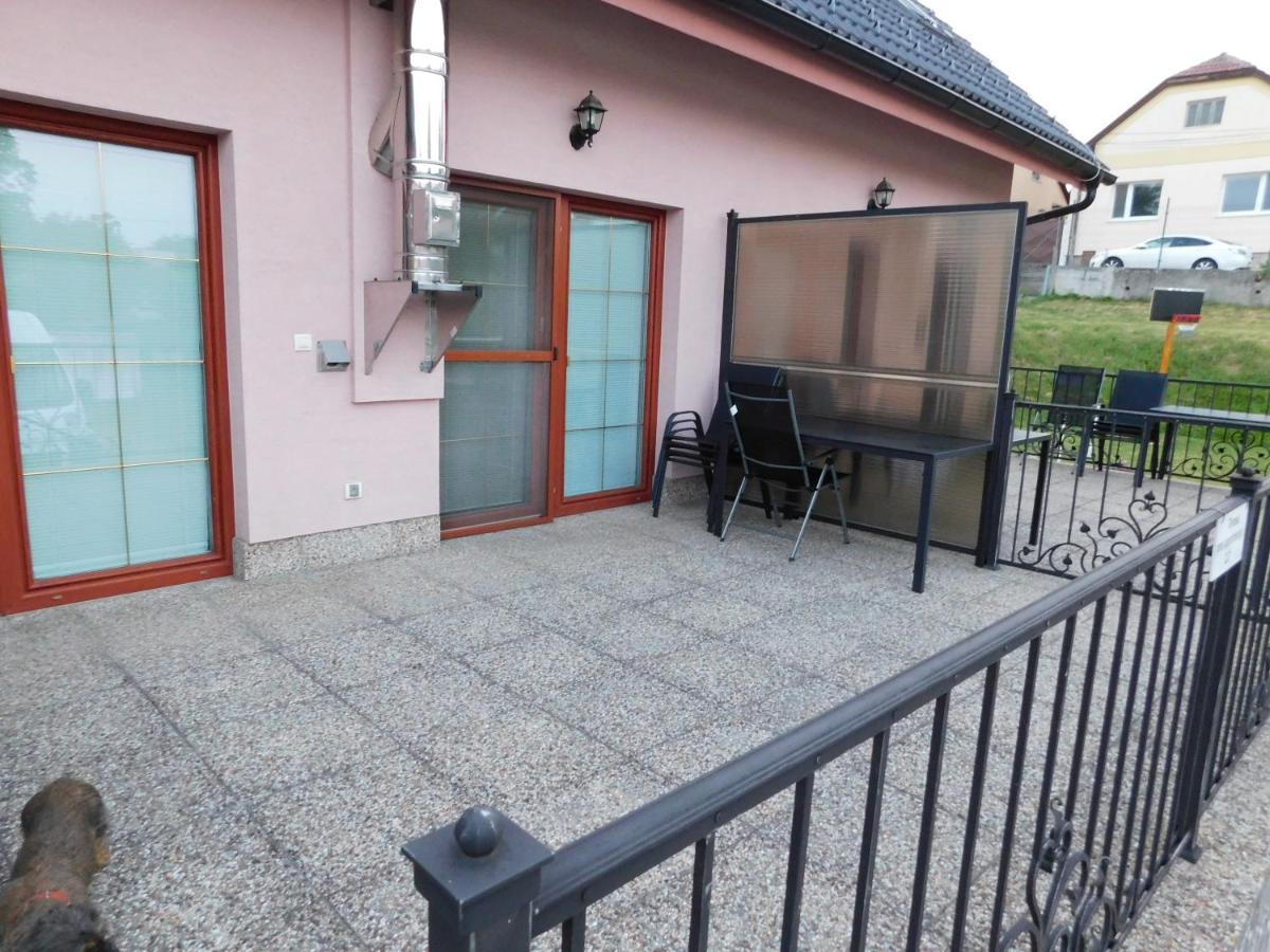 Apartmanovy Penzion Bajmóc Kültér fotó