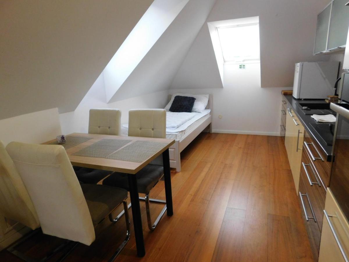 Apartmanovy Penzion Bajmóc Kültér fotó