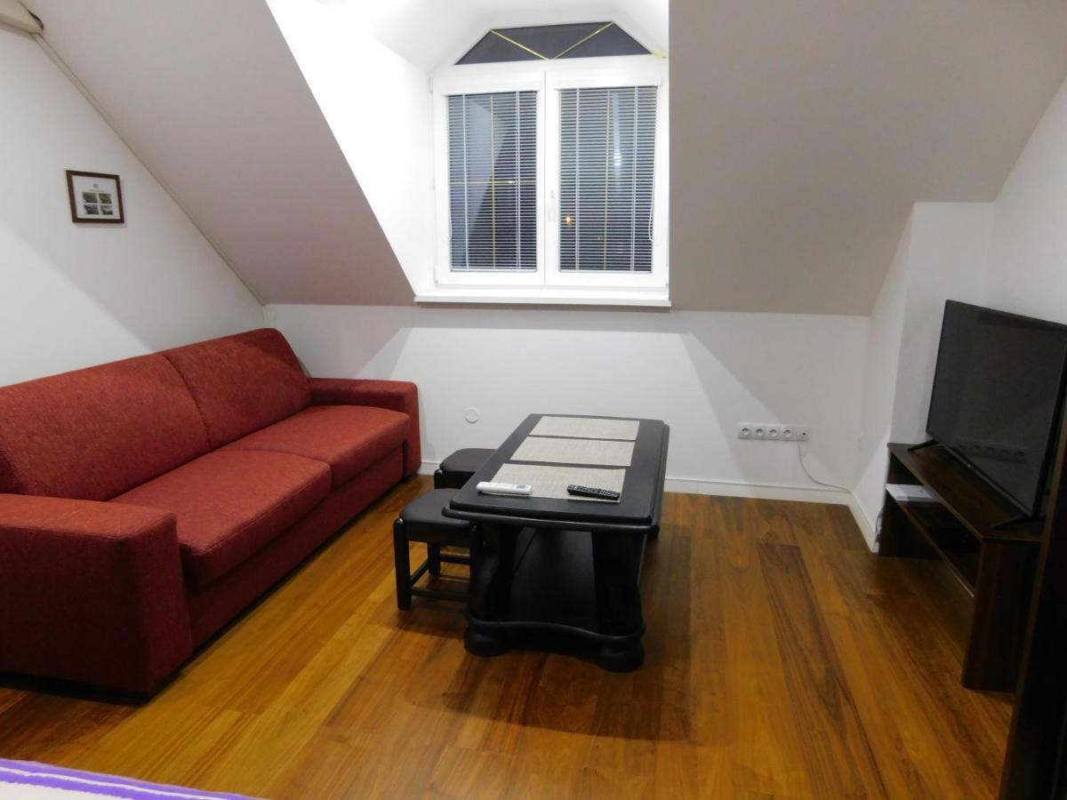 Apartmanovy Penzion Bajmóc Kültér fotó