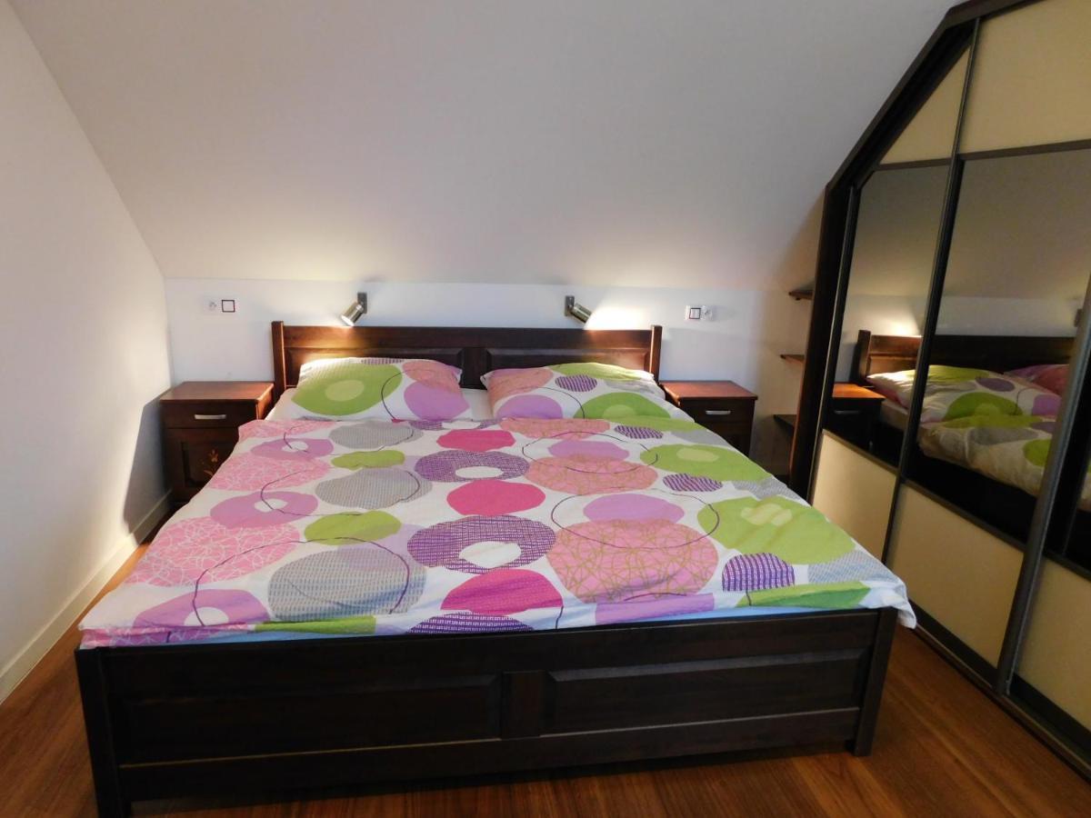Apartmanovy Penzion Bajmóc Kültér fotó